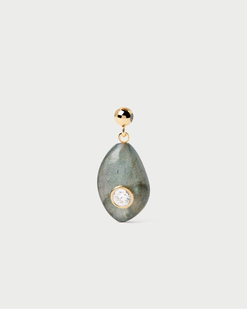 Protection Labradorite charm - 
  
    Sterling Silver / 18K Gold plating
  
