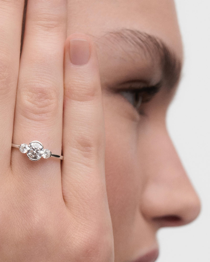 Diamonds and white gold Eve ring - 
  
    18K White gold / Rhodium silver plating
  
