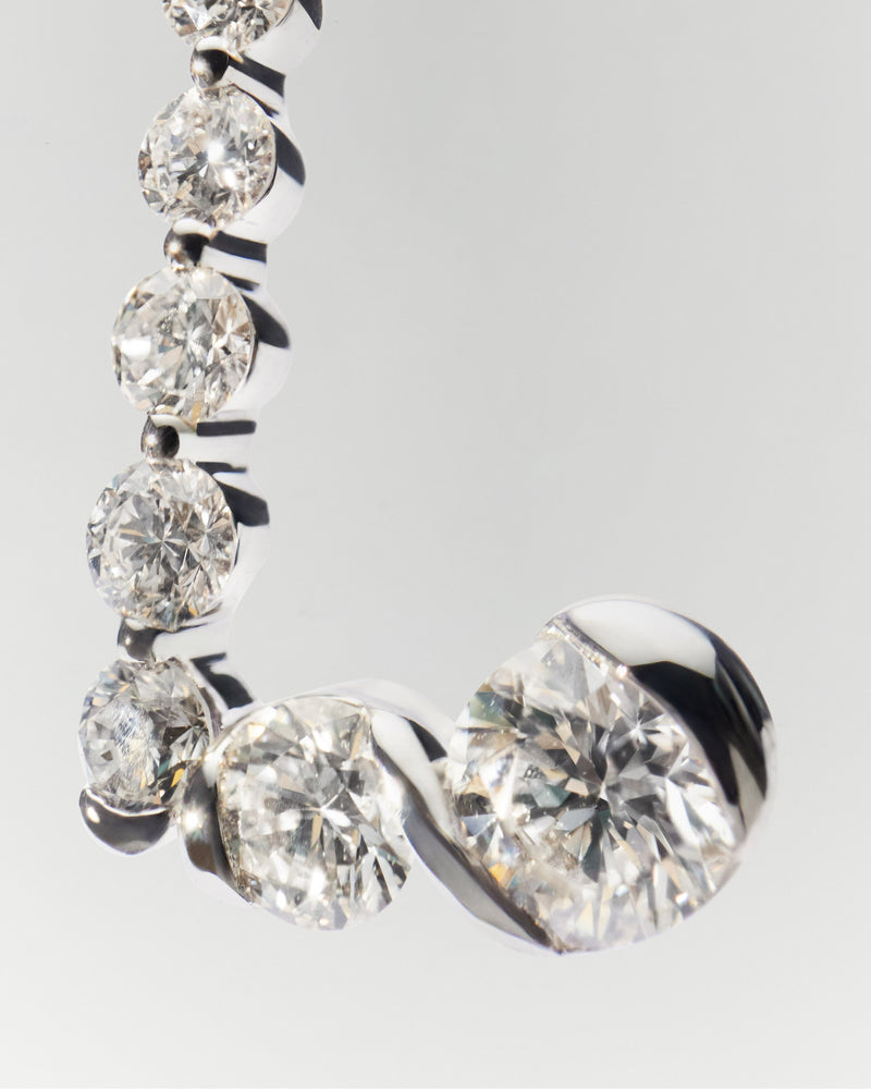 Diamonds and white gold L initial pendant - 
  
    18K White gold / Rhodium silver plating
  
