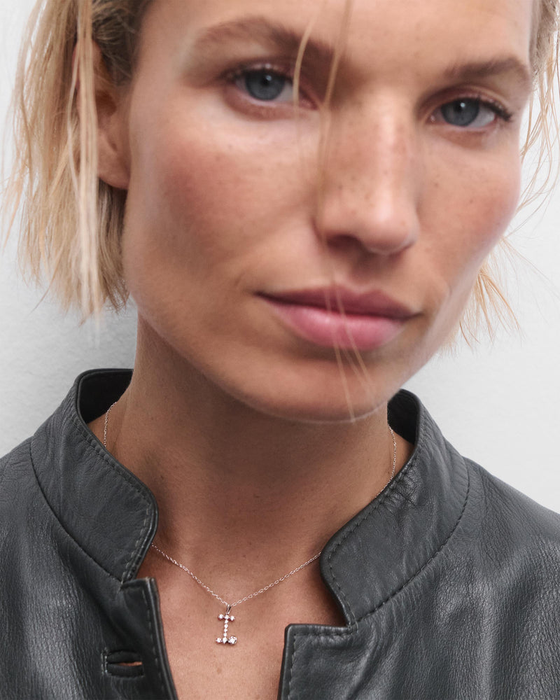 Diamonds and white gold I initial pendant - 
  
    18K White gold / Rhodium silver plating
  
