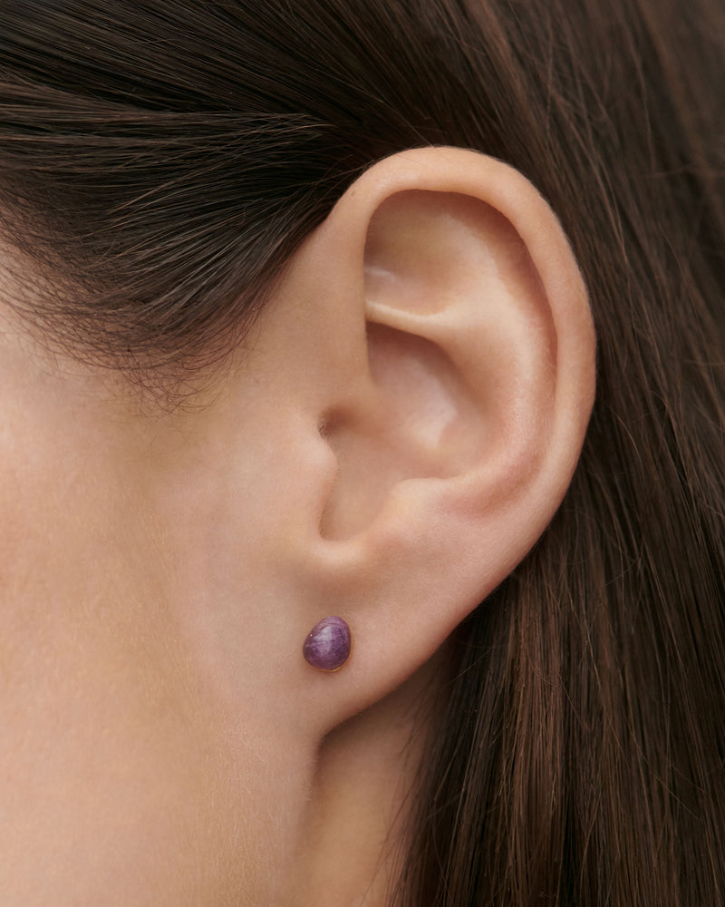 Amethyst Gravity ear piercing - 
  
    Sterling Silver / 18K Gold plating
  
